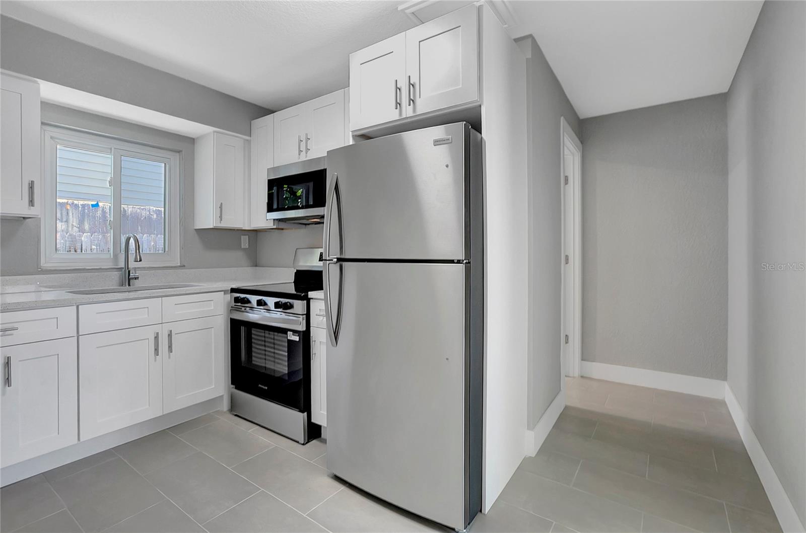 LINDENHURST - Residential Income