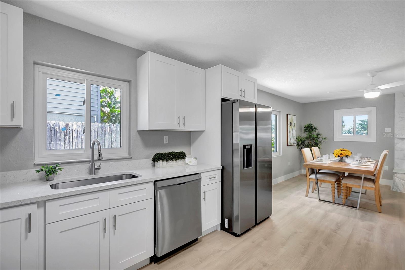 LINDENHURST - Residential Income