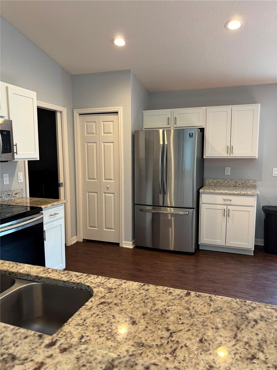 HIGHLAND MDWS 4B - Residential Lease