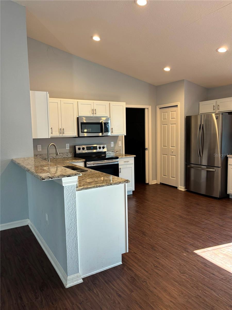 HIGHLAND MDWS 4B - Residential Lease