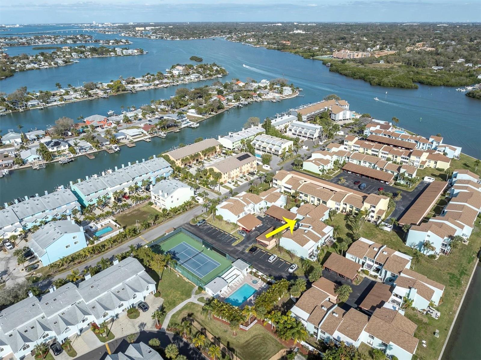 WINDRUSH COVE PH 1 CONDO - Residential