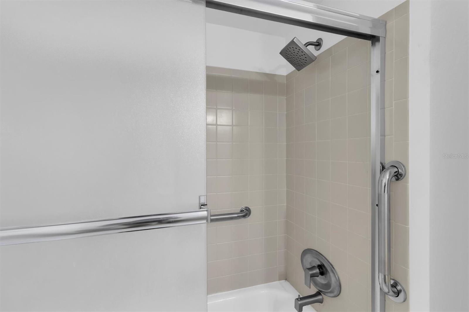 WINDRUSH COVE PH 1 CONDO - Residential