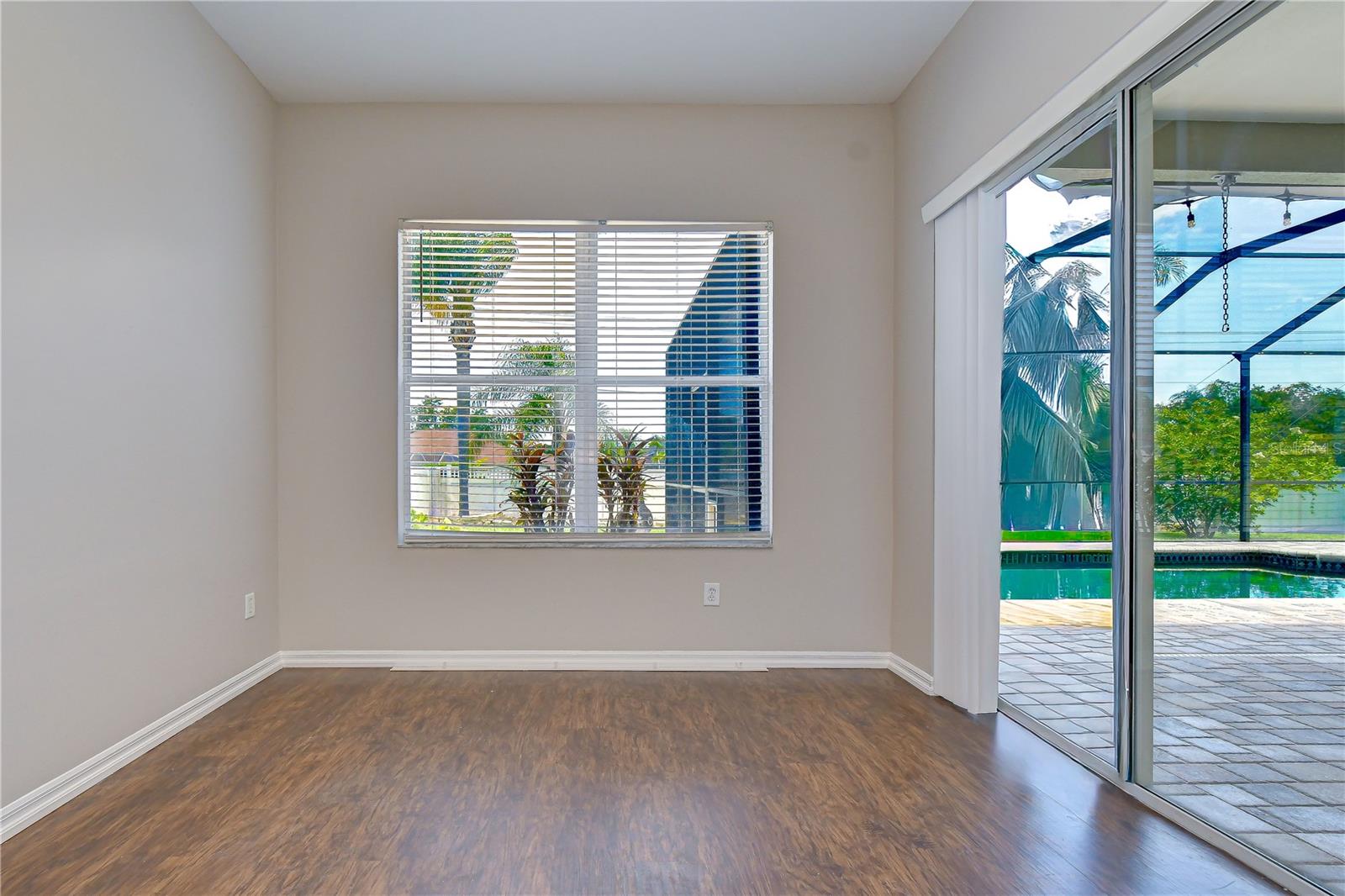 ABBEY GROVE - Residential