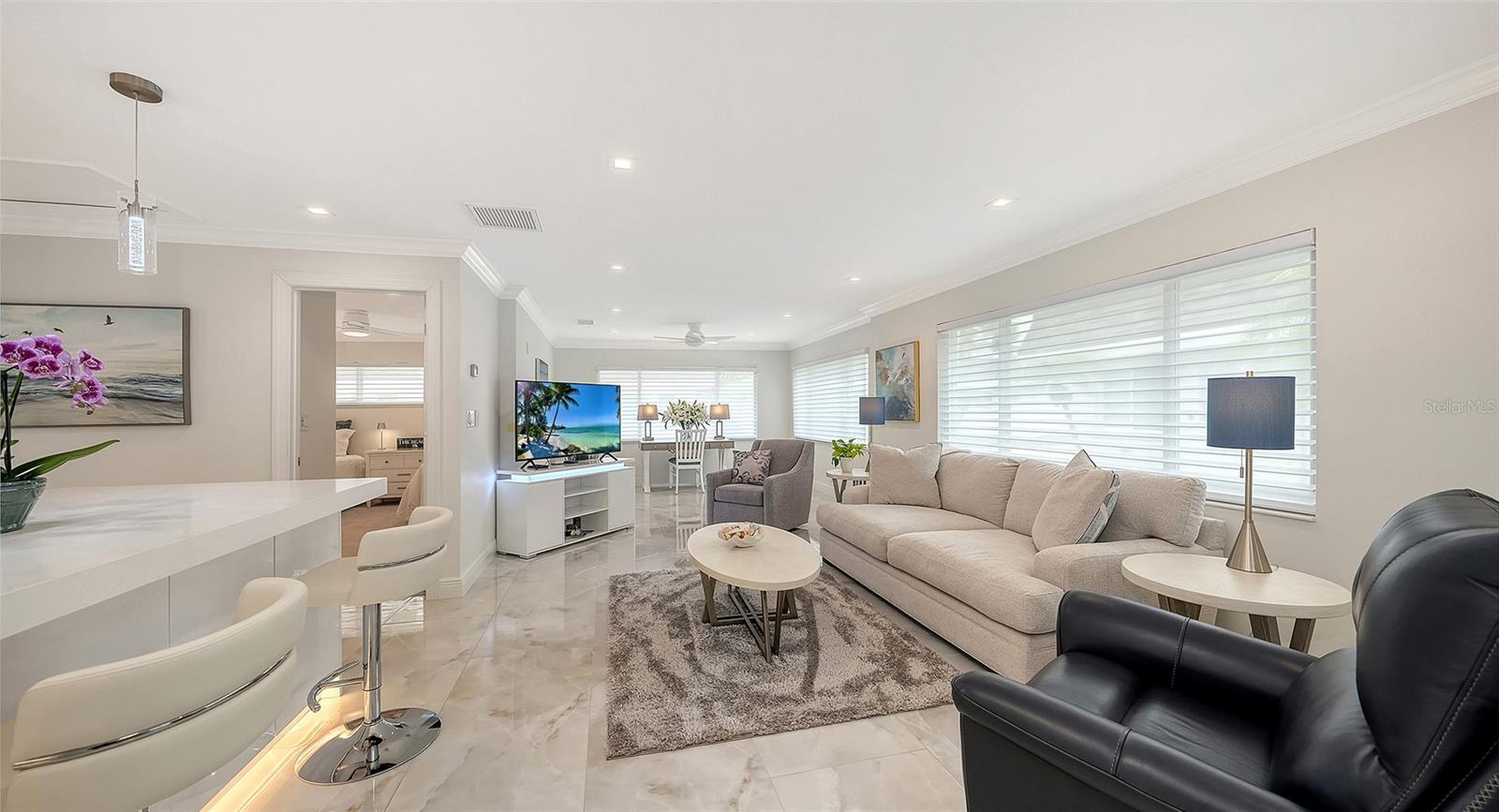 LIDO HARBOUR - Residential