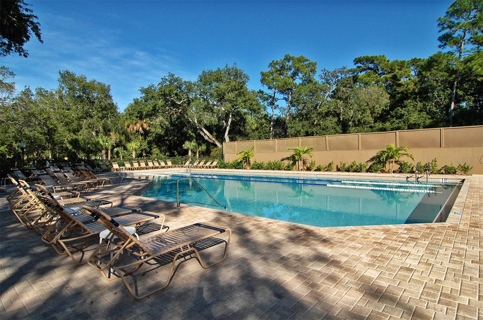BUNKER OAKS - Residential