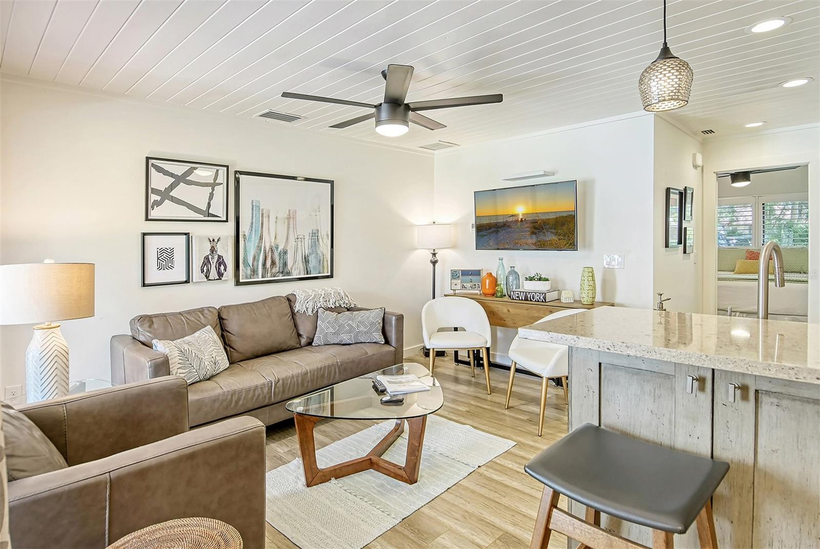 BUNKER OAKS - Residential