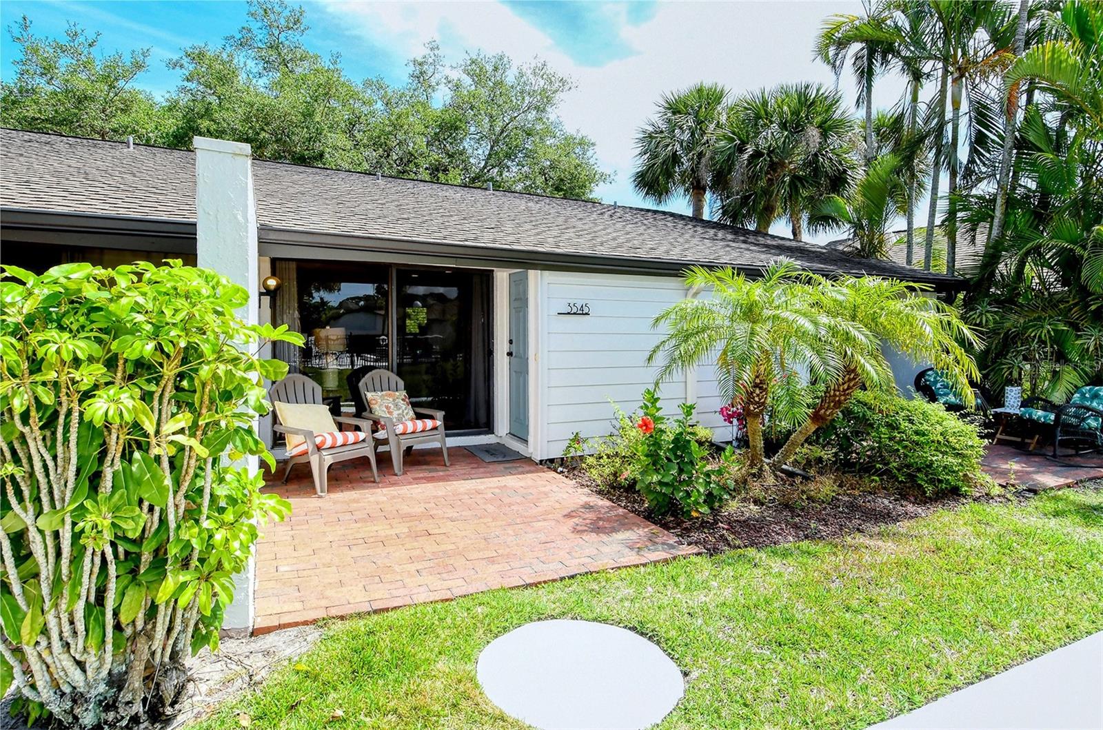 BUNKER OAKS - Residential