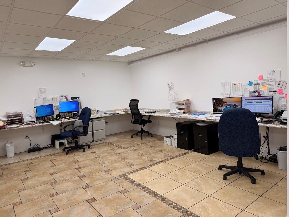 GROVE PARK ESTATES - Commercial Sale