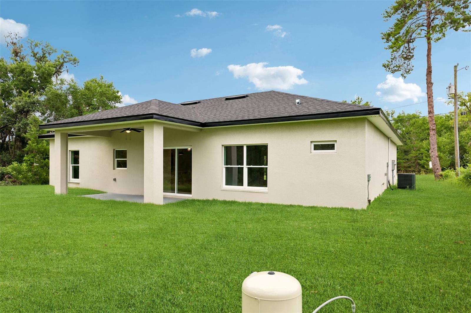 SILVER SPRINGS SHORES - Residential