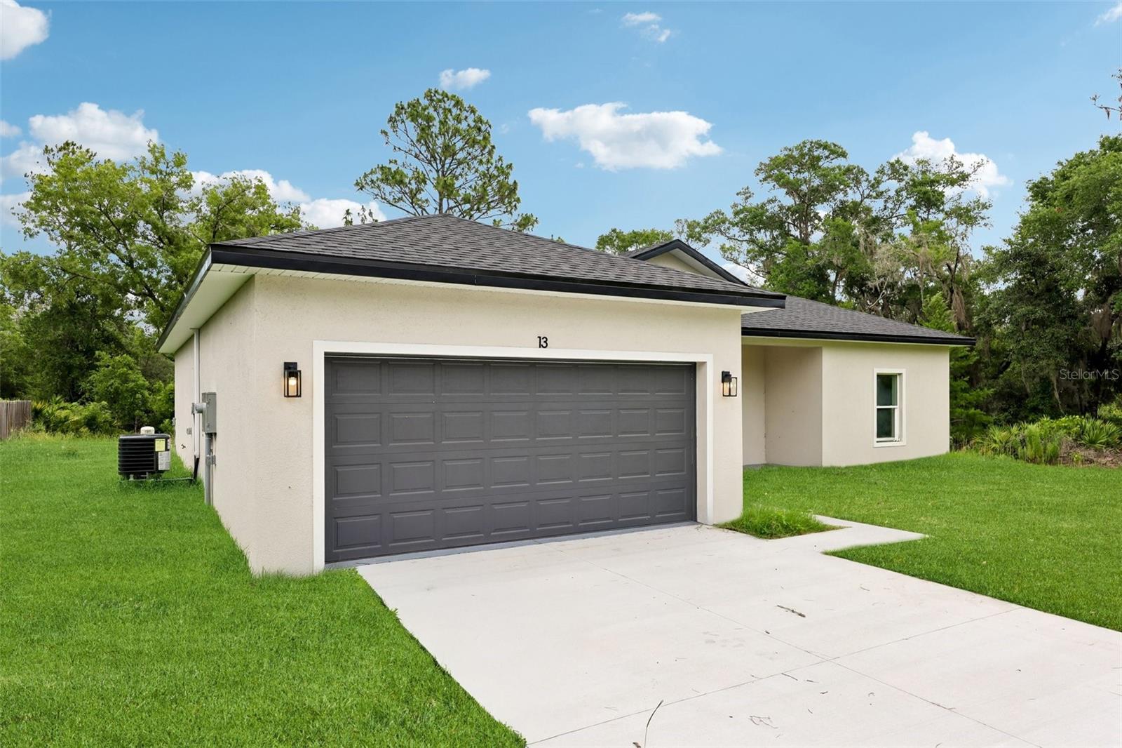 SILVER SPRINGS SHORES - Residential