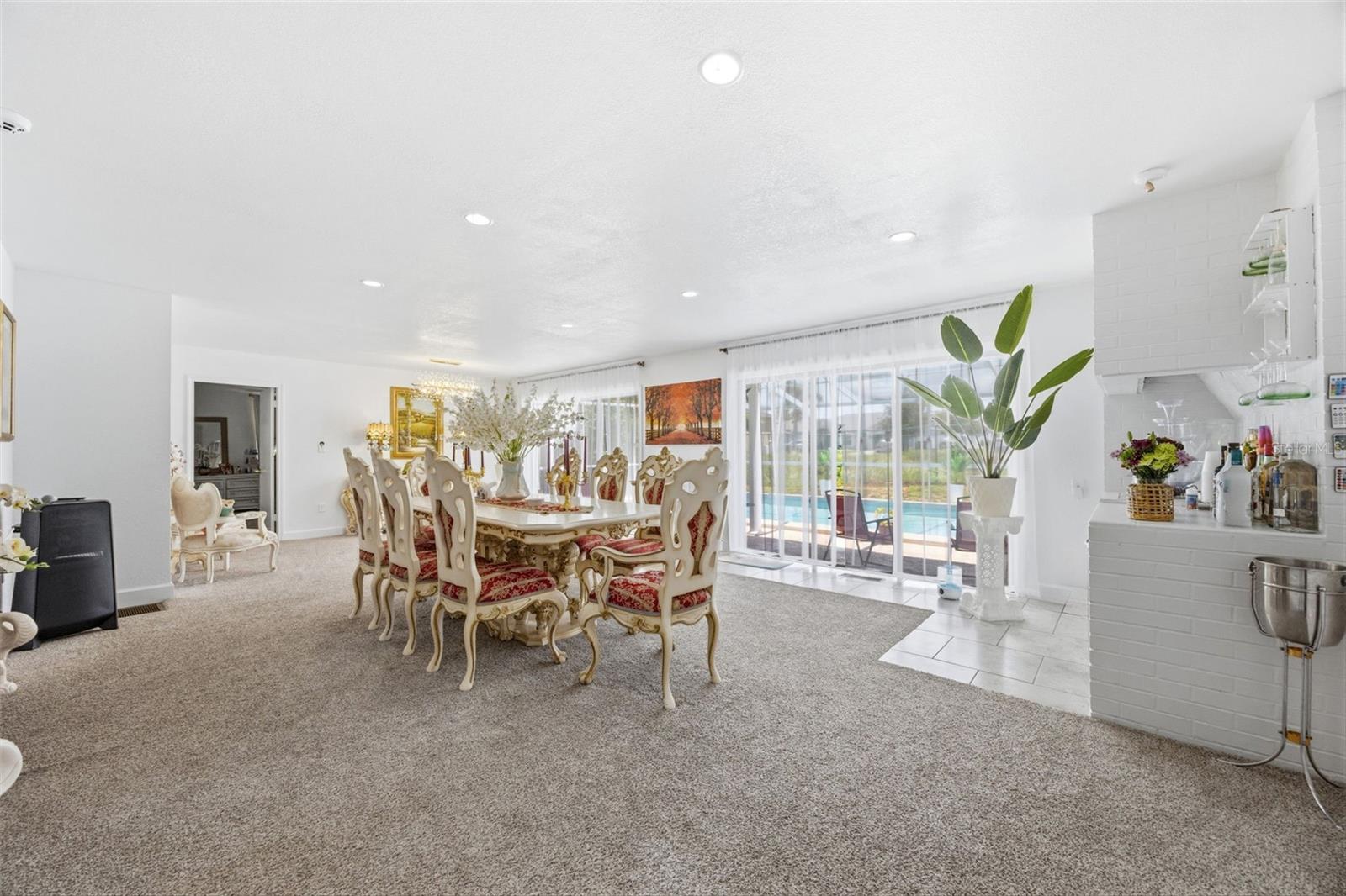 SKYWAY TERRACE - Residential