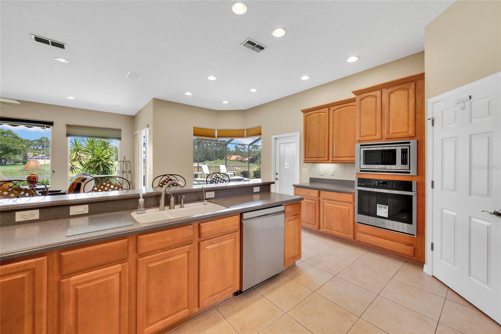 SILVERTHORN PH 1 - Residential