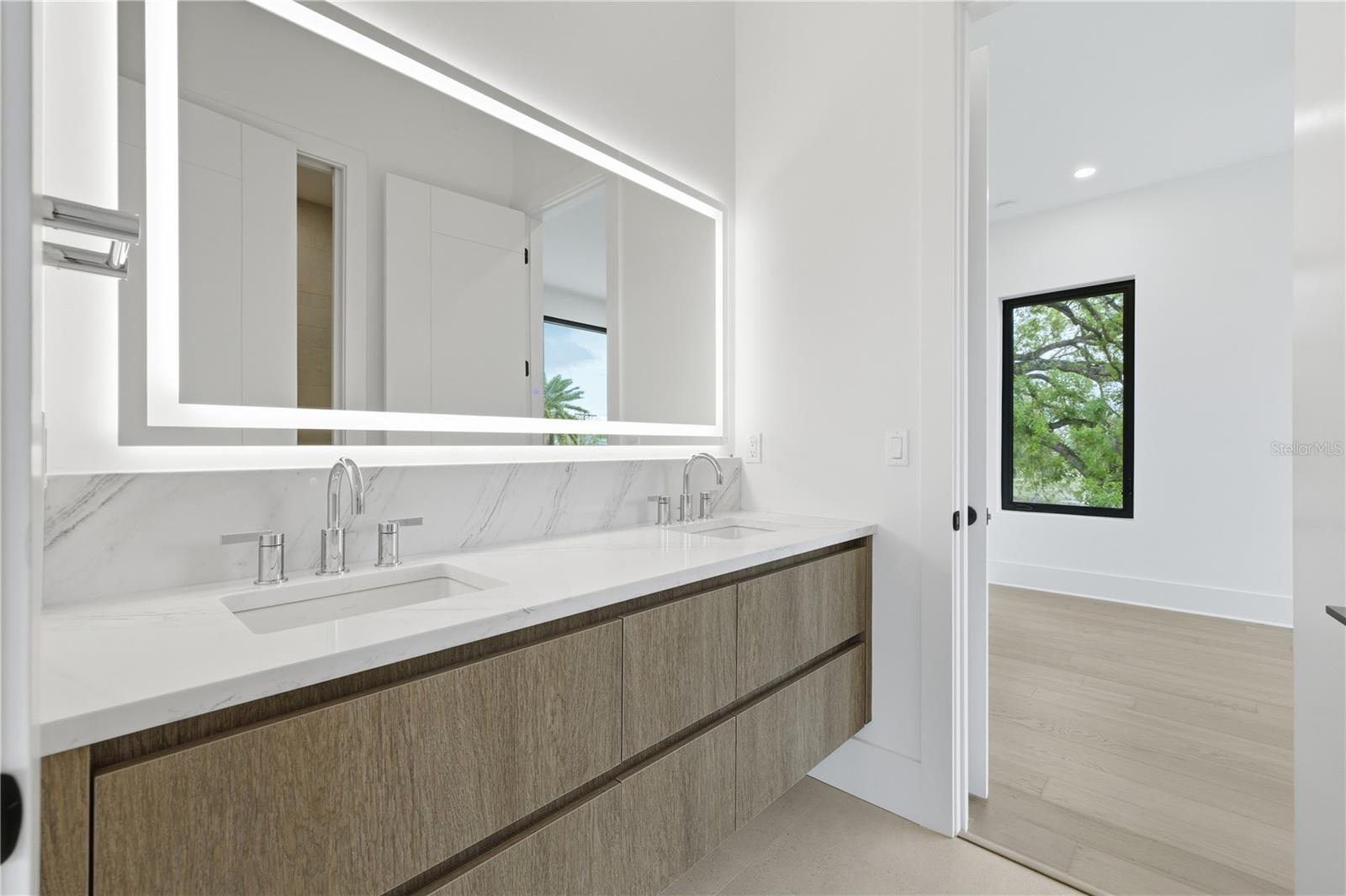 RIDGEWOOD PARK - Residential