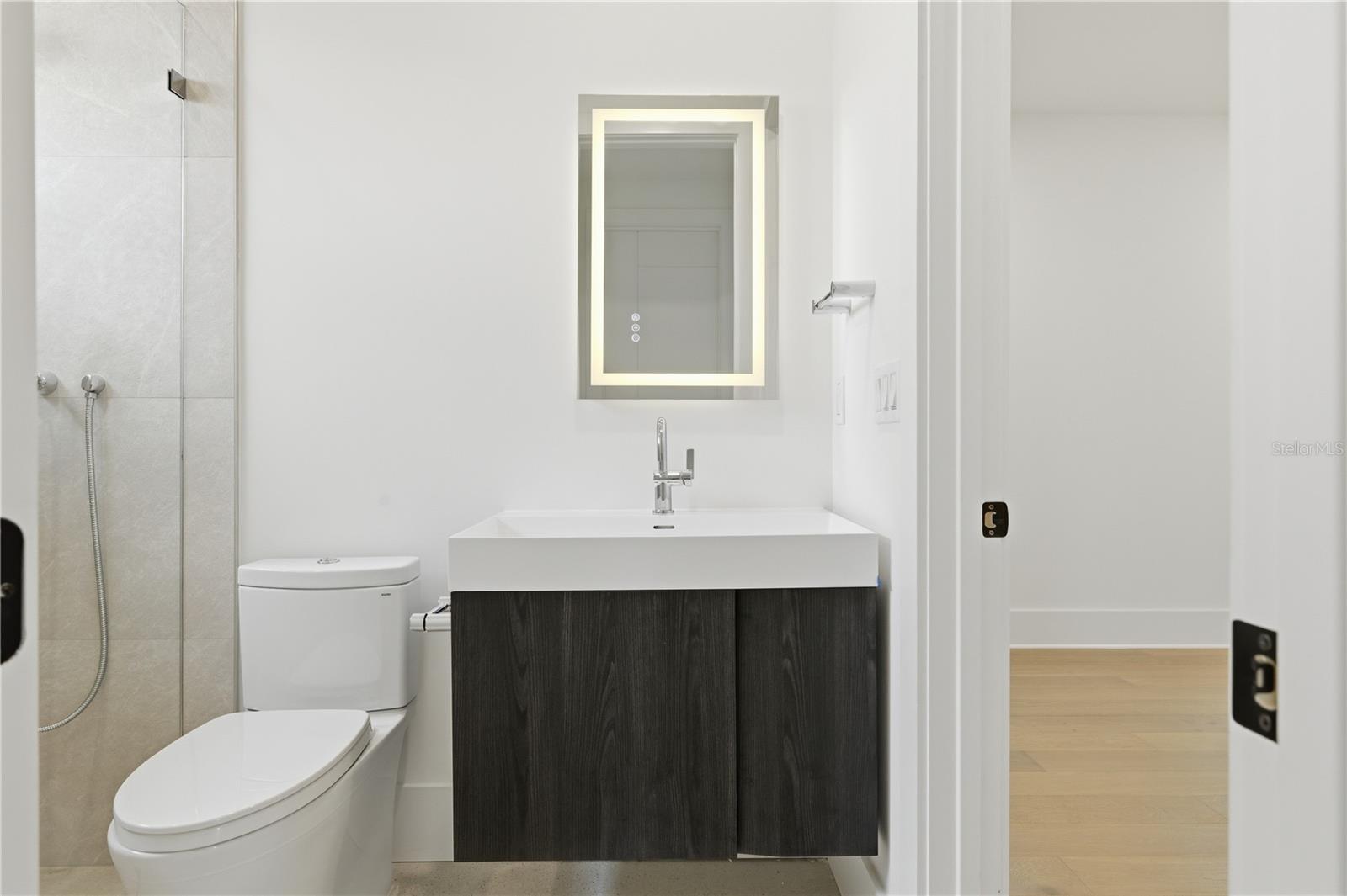 RIDGEWOOD PARK - Residential