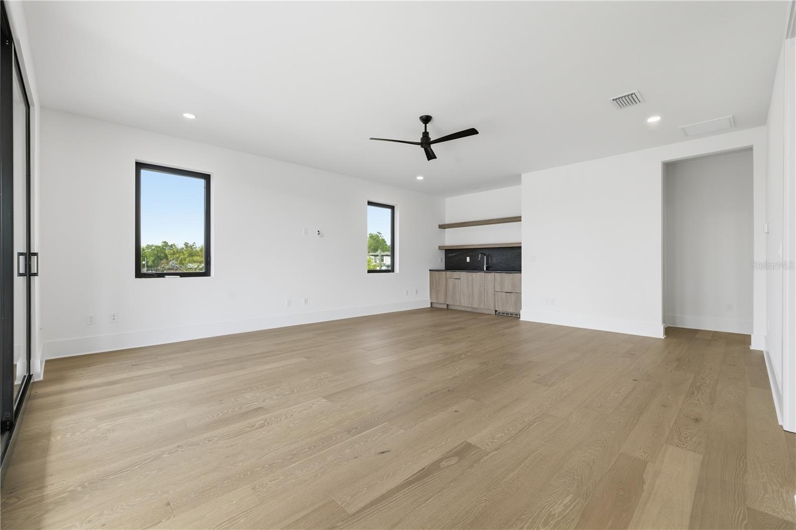 RIDGEWOOD PARK - Residential