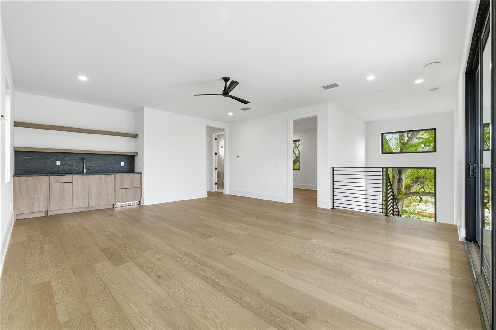 RIDGEWOOD PARK - Residential