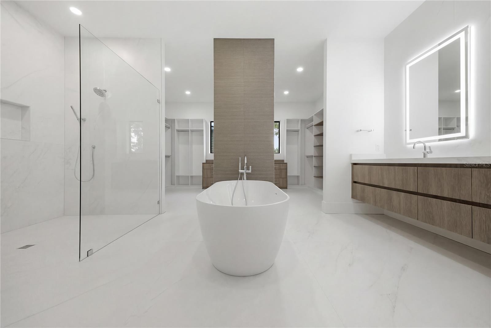 RIDGEWOOD PARK - Residential