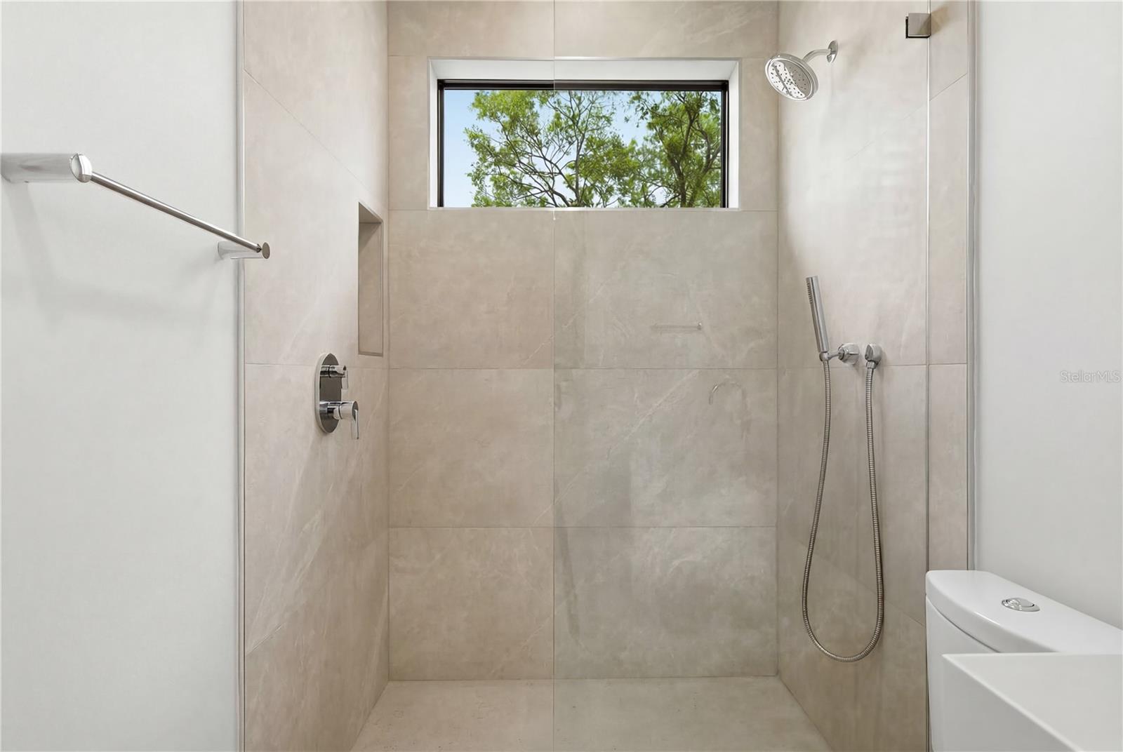 RIDGEWOOD PARK - Residential