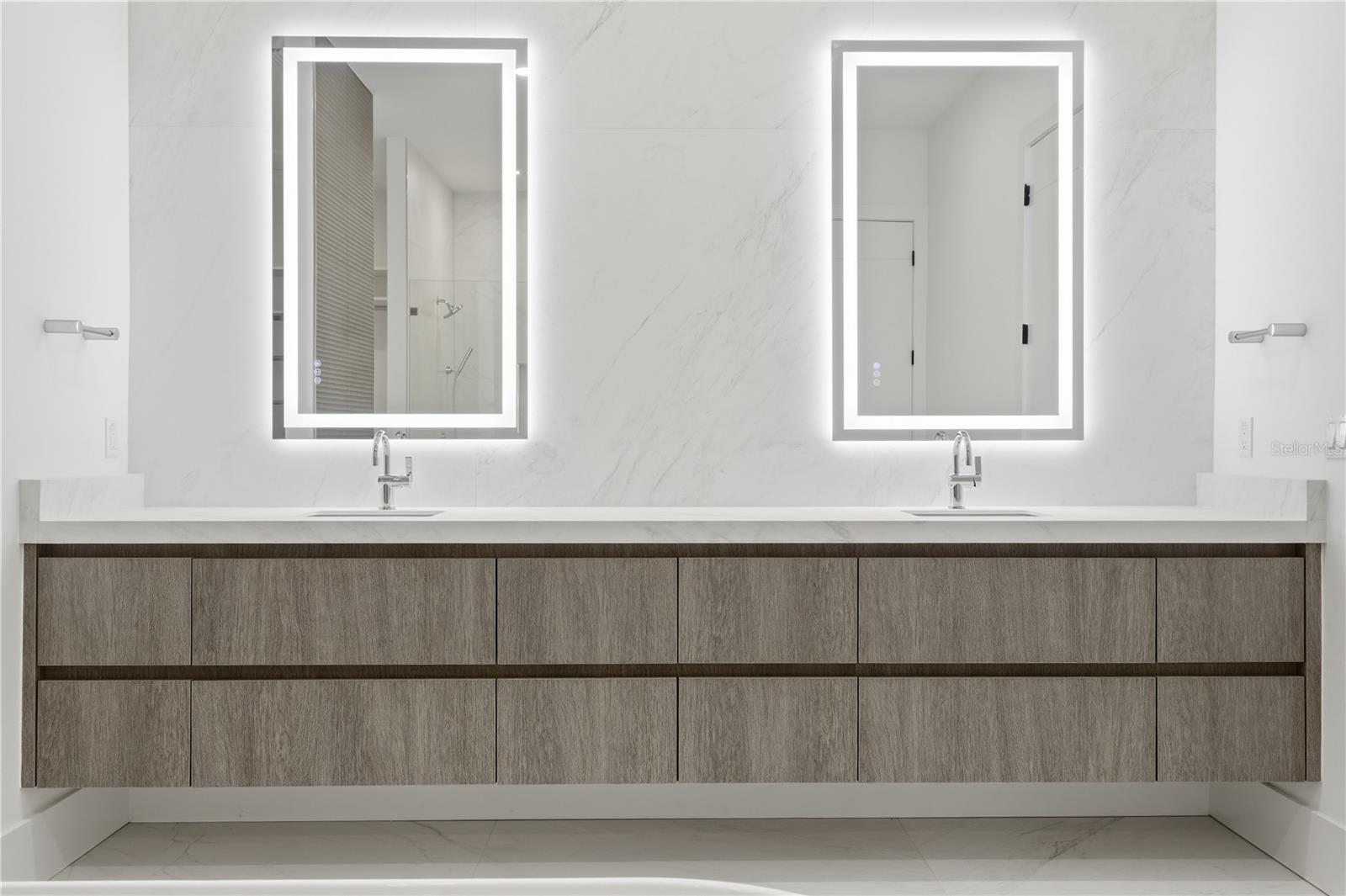RIDGEWOOD PARK - Residential