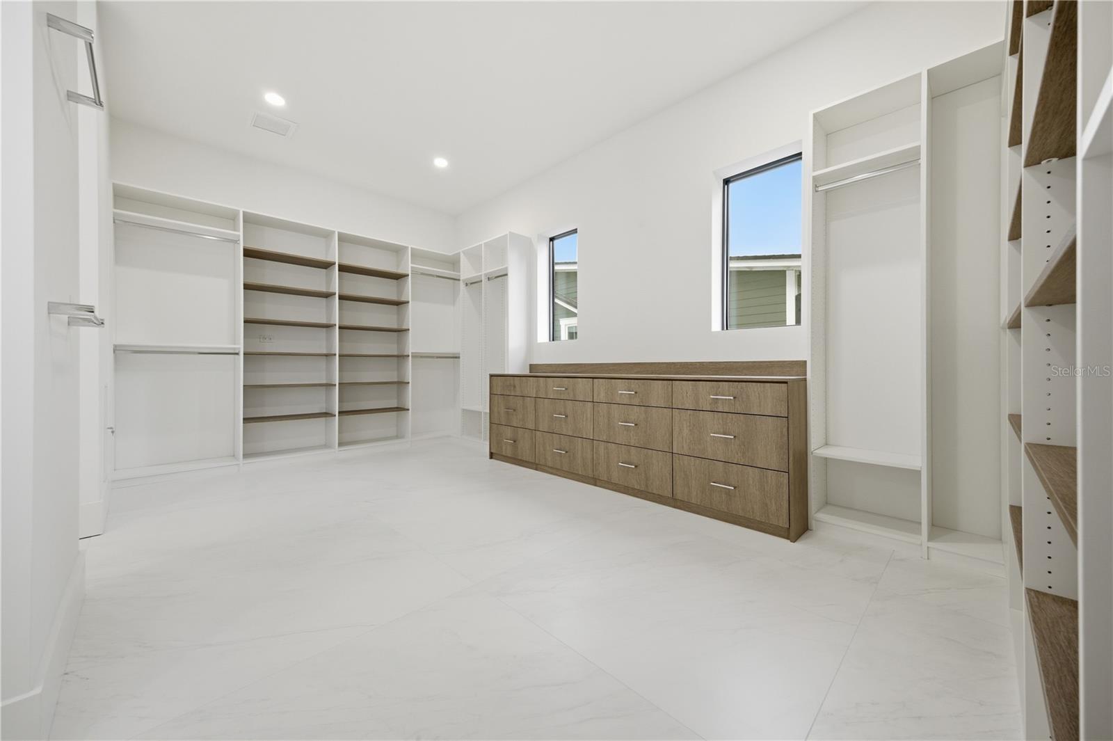 RIDGEWOOD PARK - Residential