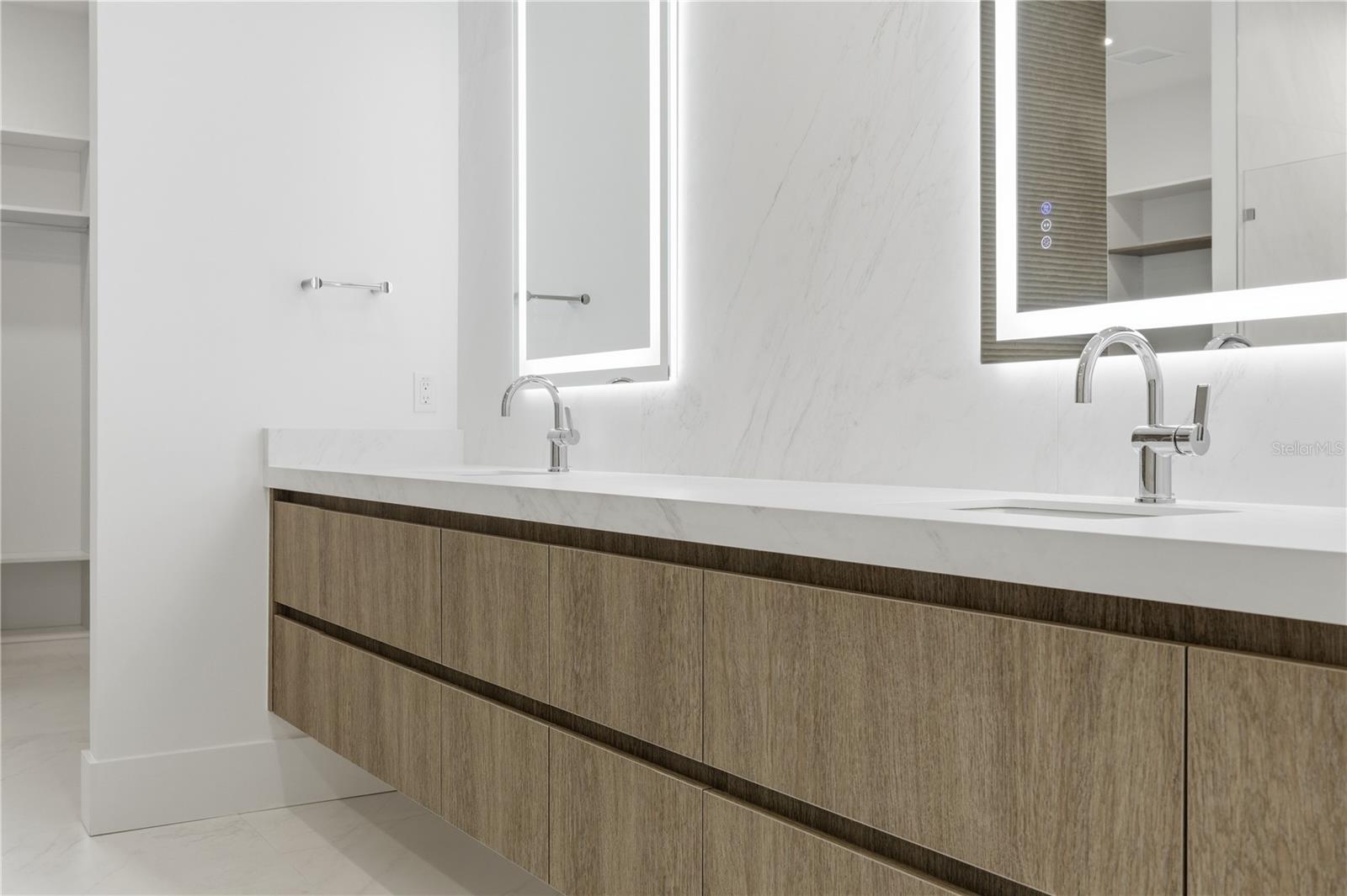 RIDGEWOOD PARK - Residential