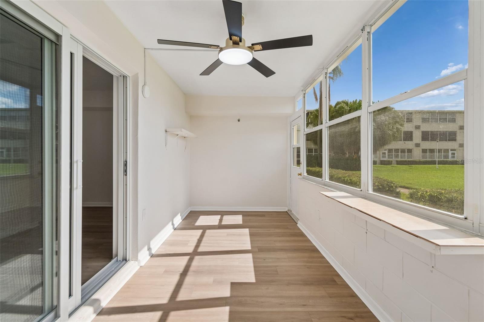 GATEWAY SQUARE APTS - Residential