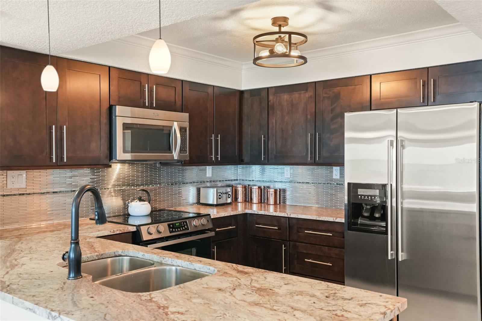 SEASCAPE TOWERS CONDO PH 01 - Residential