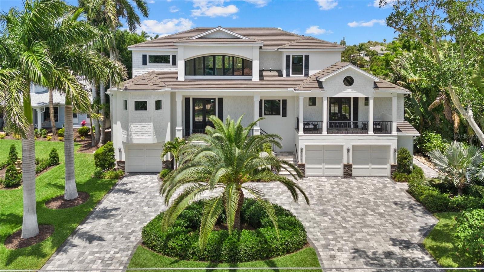 PARADISE SHORES - Residential