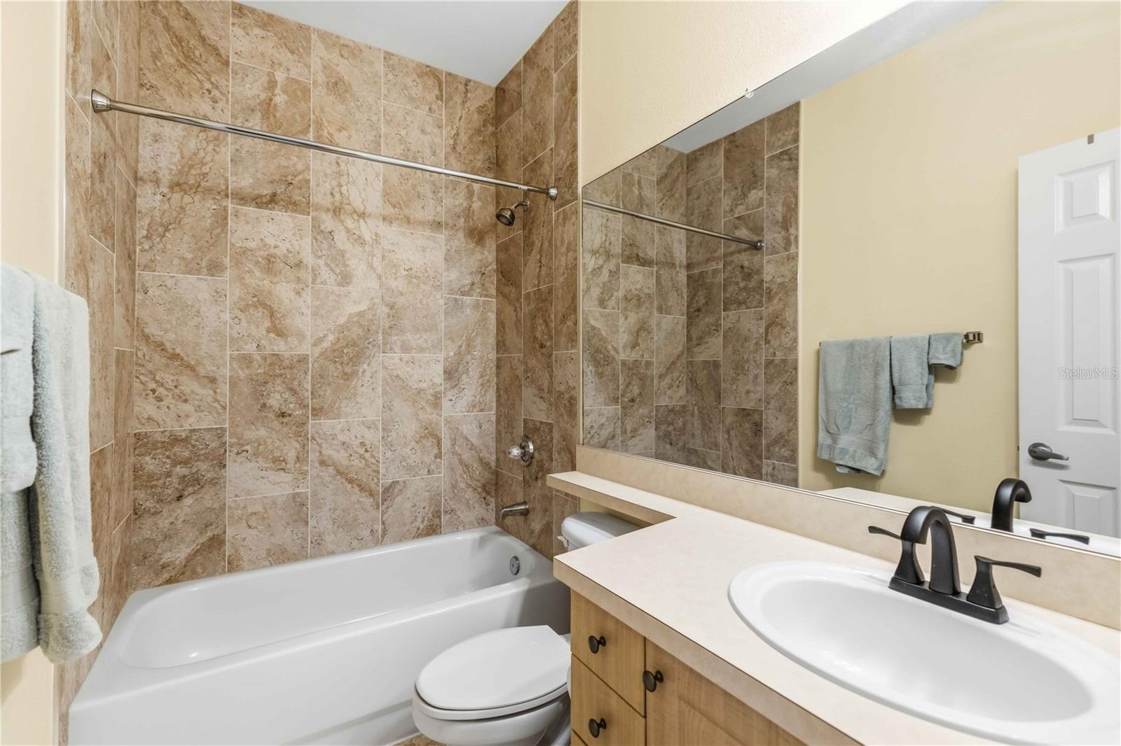 CAROLINA LANDINGS - Residential