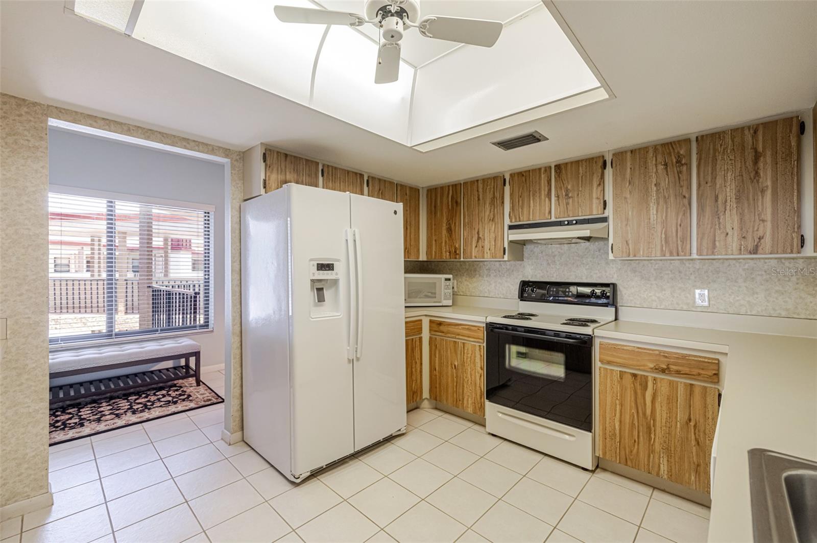 MARINA SOUTH SHORE CONDO - Residential