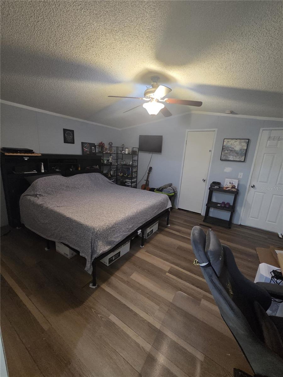WEST OAK GARDENS ESTATES - Residential