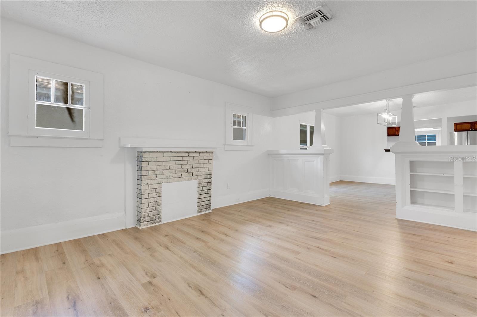 WEST ORLANDO SUB - Residential Lease