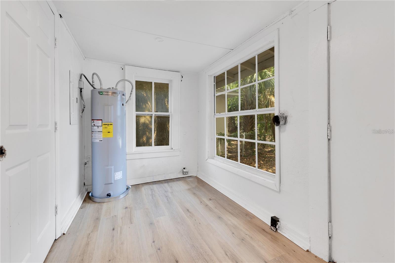 WEST ORLANDO SUB - Residential Lease