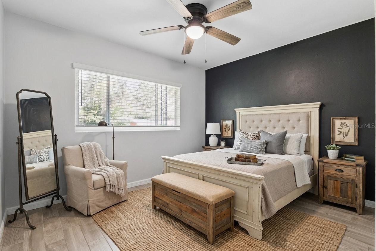QUEEN ACRES - Residential