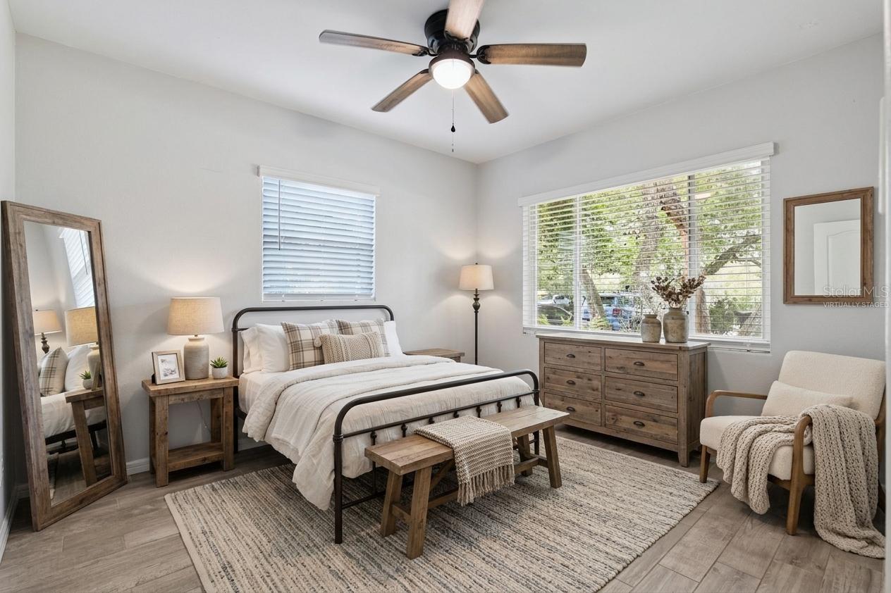QUEEN ACRES - Residential