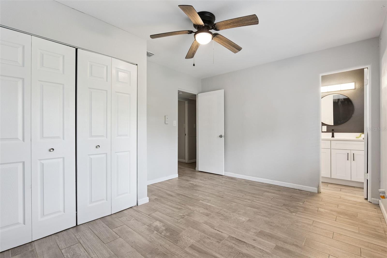 QUEEN ACRES - Residential