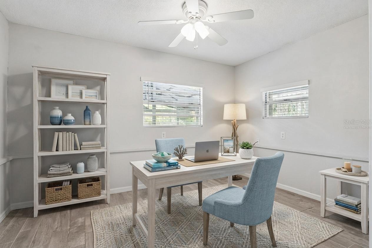 QUEEN ACRES - Residential