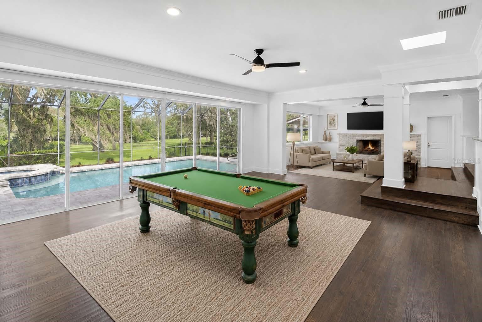 COUNTRY CLUB ESTATE MCINTOSH GRT - Residential