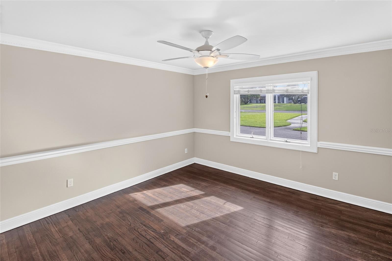 COUNTRY CLUB ESTATE MCINTOSH GRT - Residential