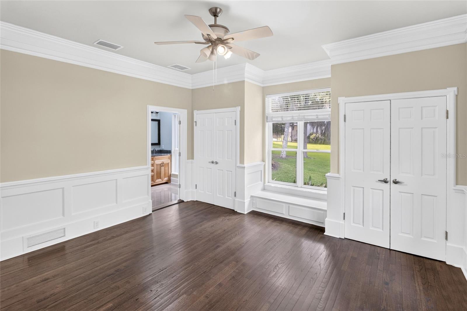 COUNTRY CLUB ESTATE MCINTOSH GRT - Residential
