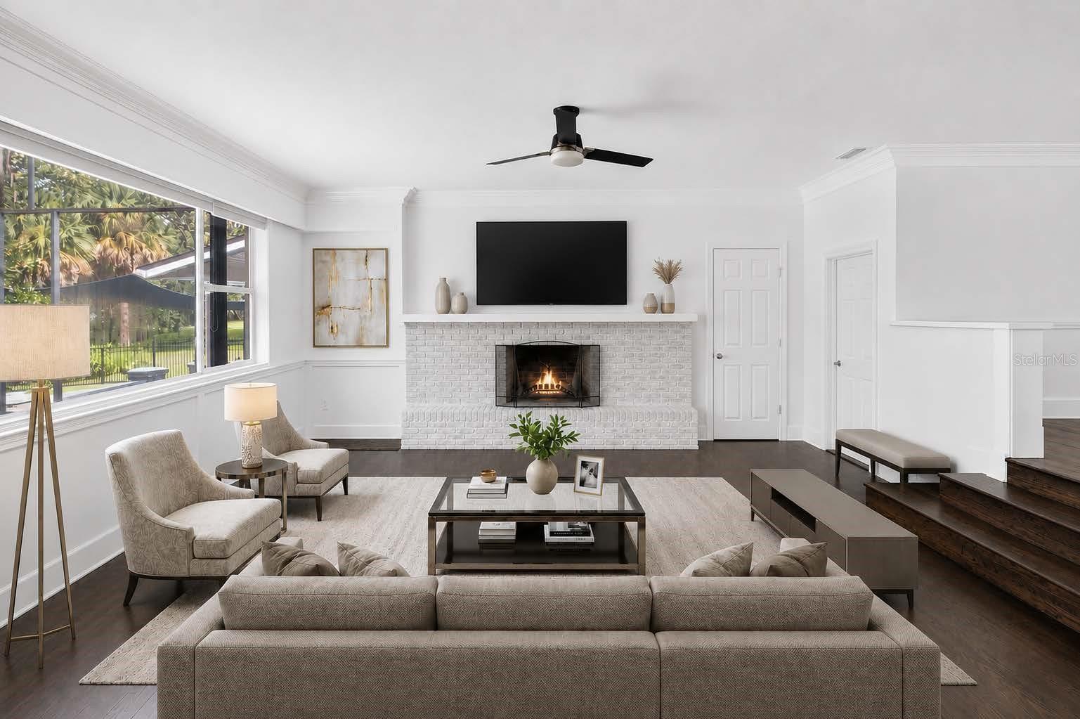 COUNTRY CLUB ESTATE MCINTOSH GRT - Residential