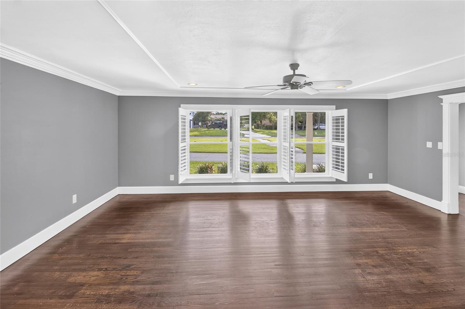 COUNTRY CLUB ESTATE MCINTOSH GRT - Residential