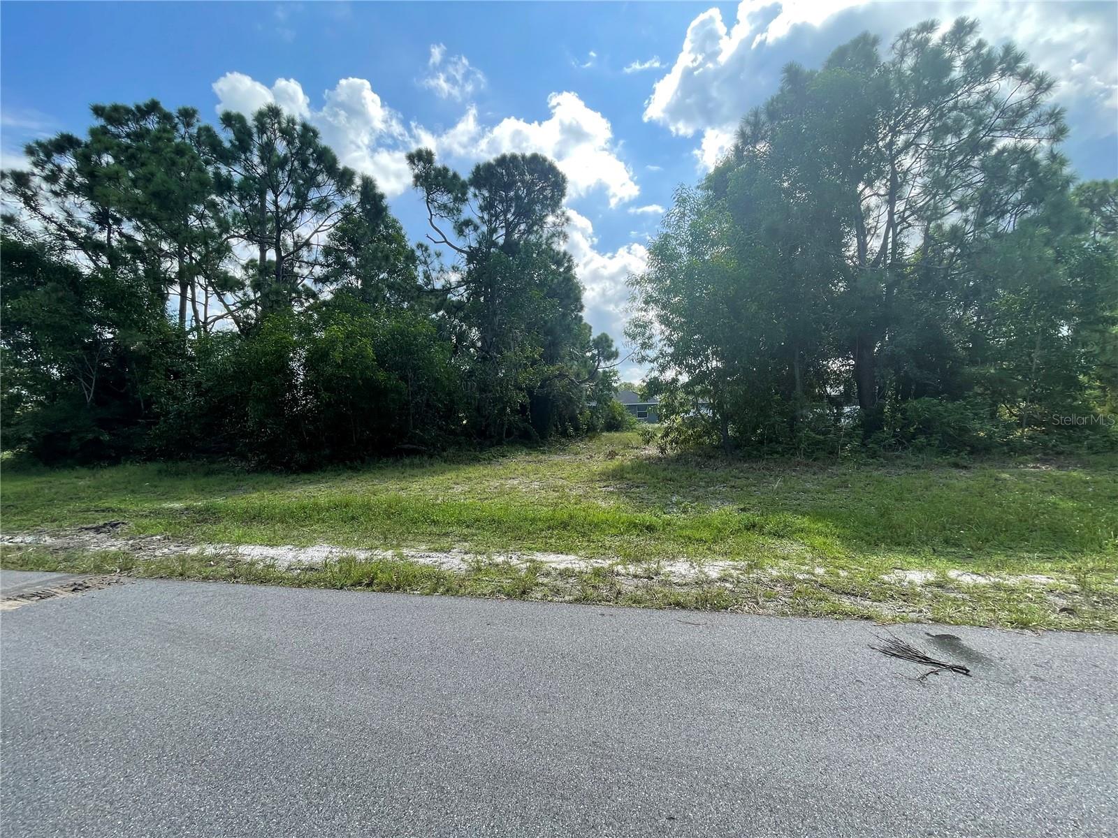 CAPE CORAL - Land