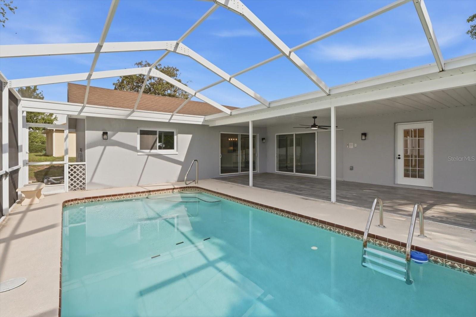SPRING HILL - Residential