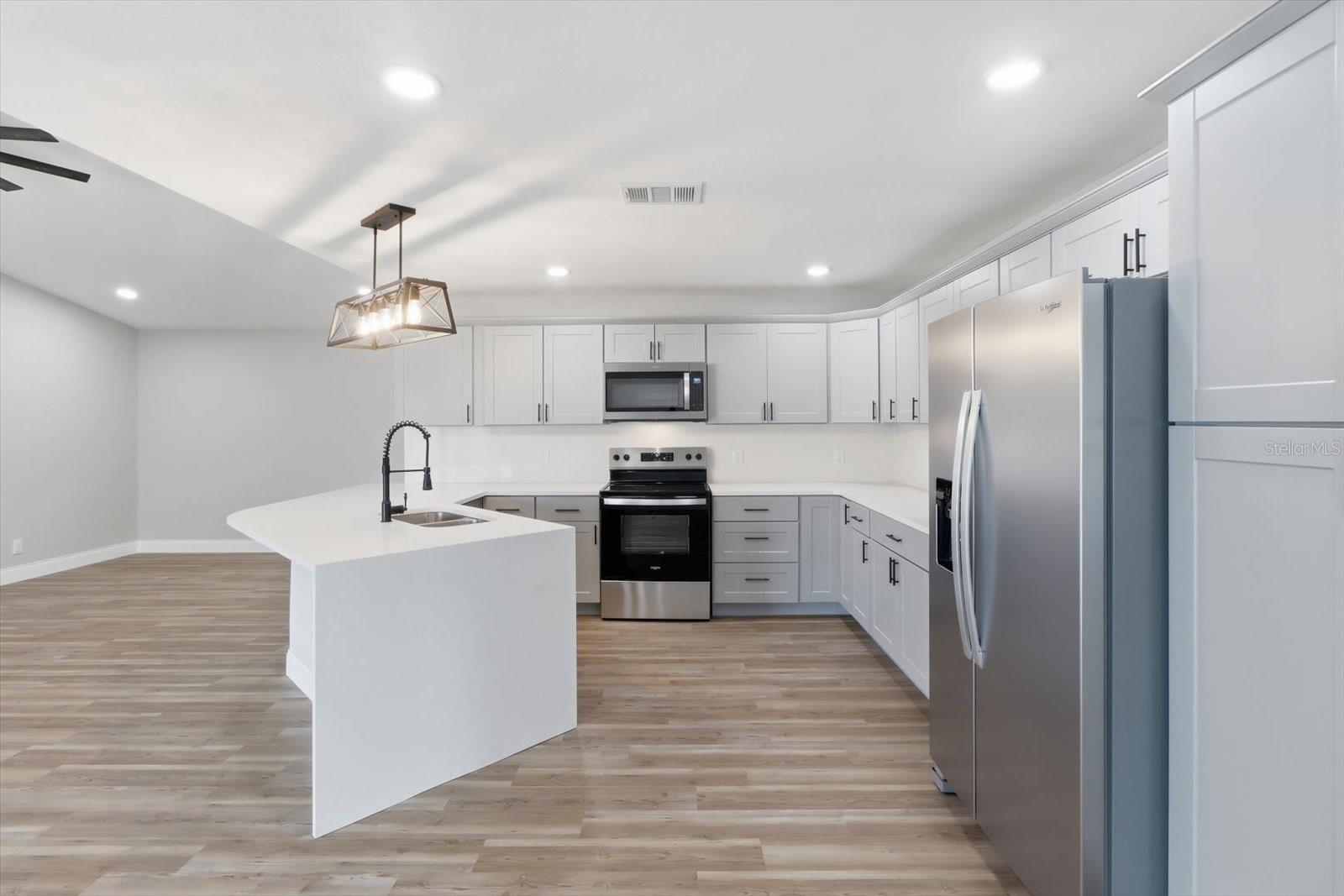 SPRING HILL - Residential