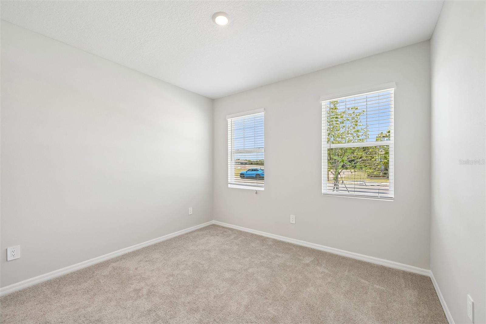 OAKFIELD TRAILS WEST - Residential