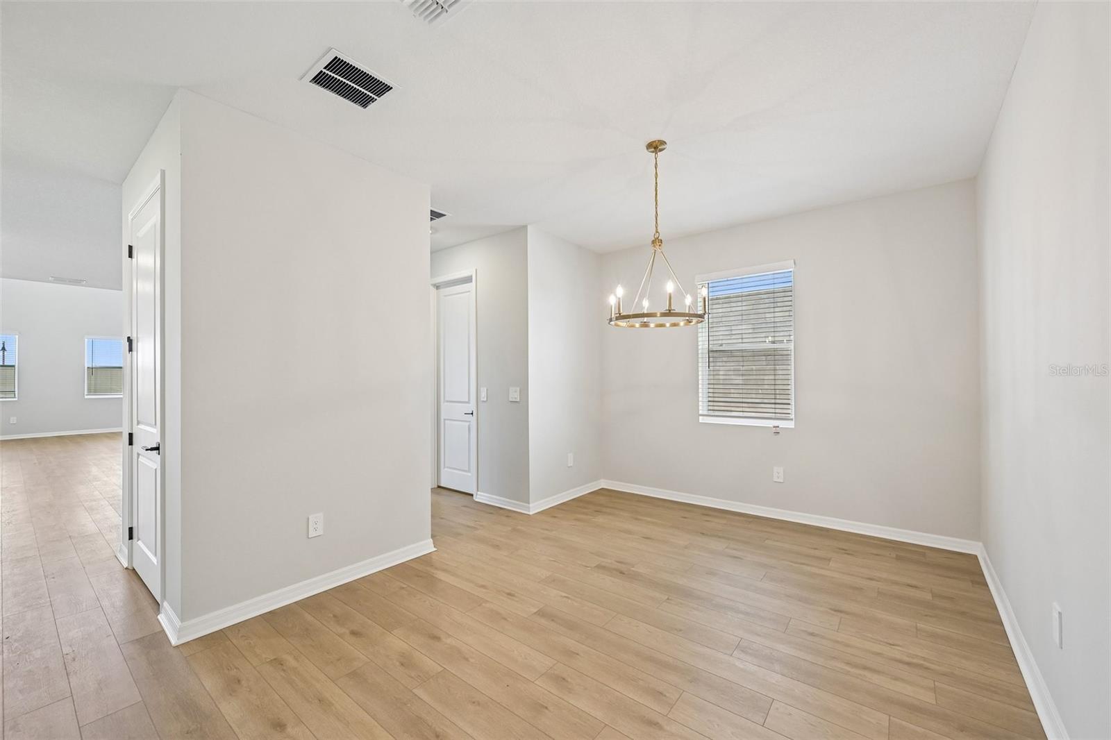 OAKFIELD TRAILS WEST - Residential