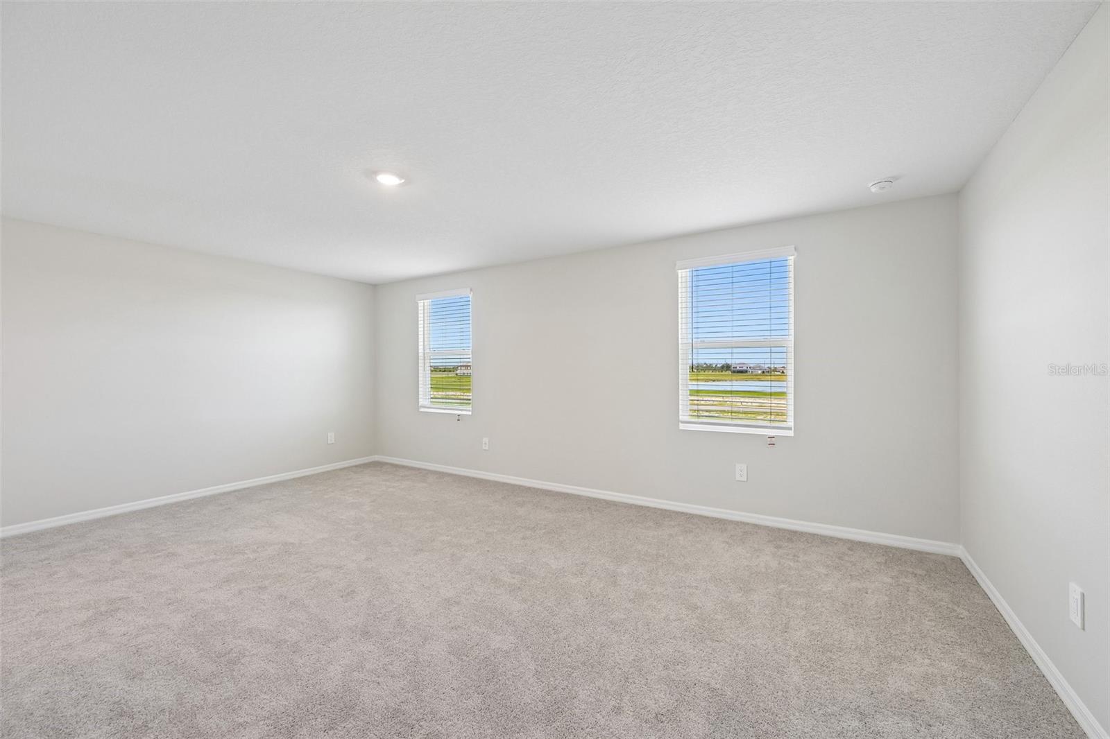 OAKFIELD TRAILS WEST - Residential