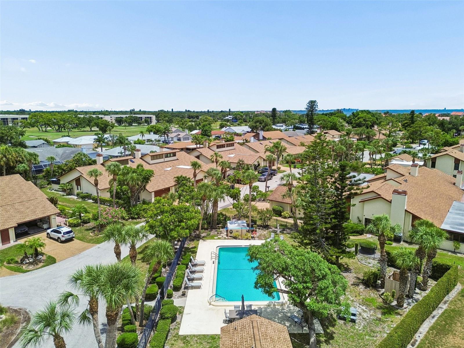 RACQUET CLUB VILLAS AMD - Residential