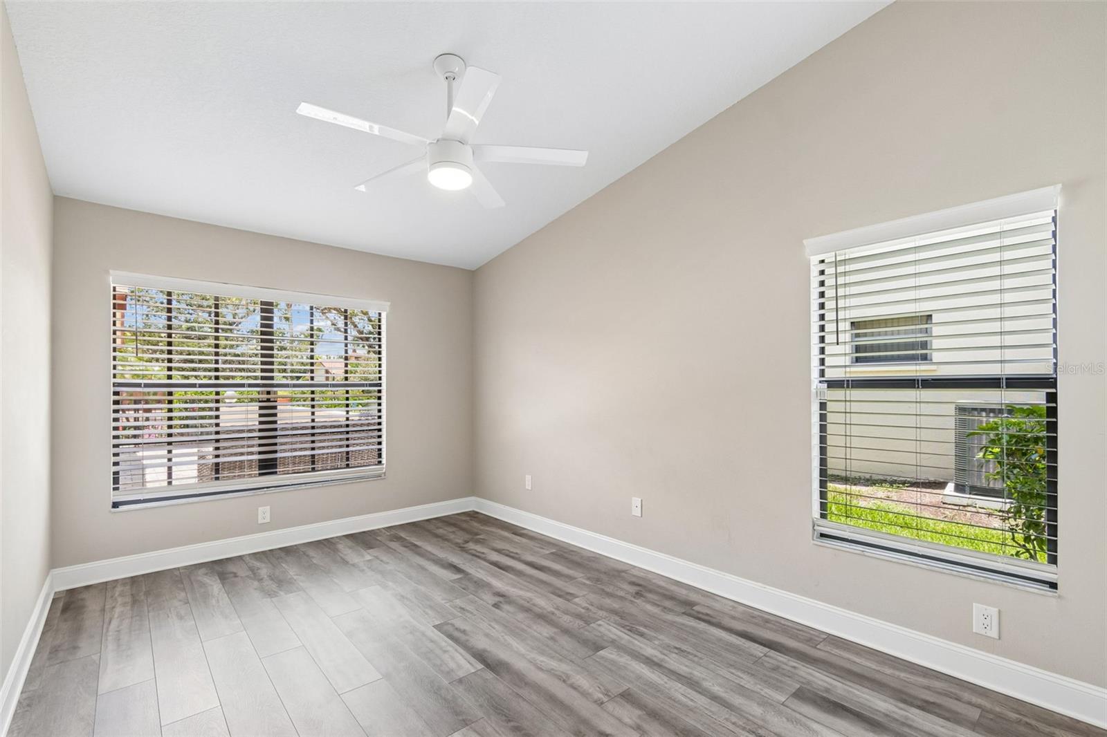 RACQUET CLUB VILLAS AMD - Residential